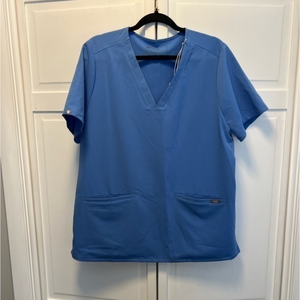 NWT Figs Casma Three-Pocket Scrub Top Size Women’s XL Color Blue